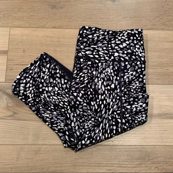 Athleta All In Crop Legging | Womens Large - Picture 2 of 12